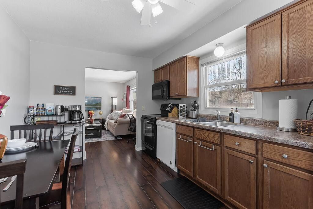 Tranquil 2br Ne Mpls - 8073 4 Minneapolis
